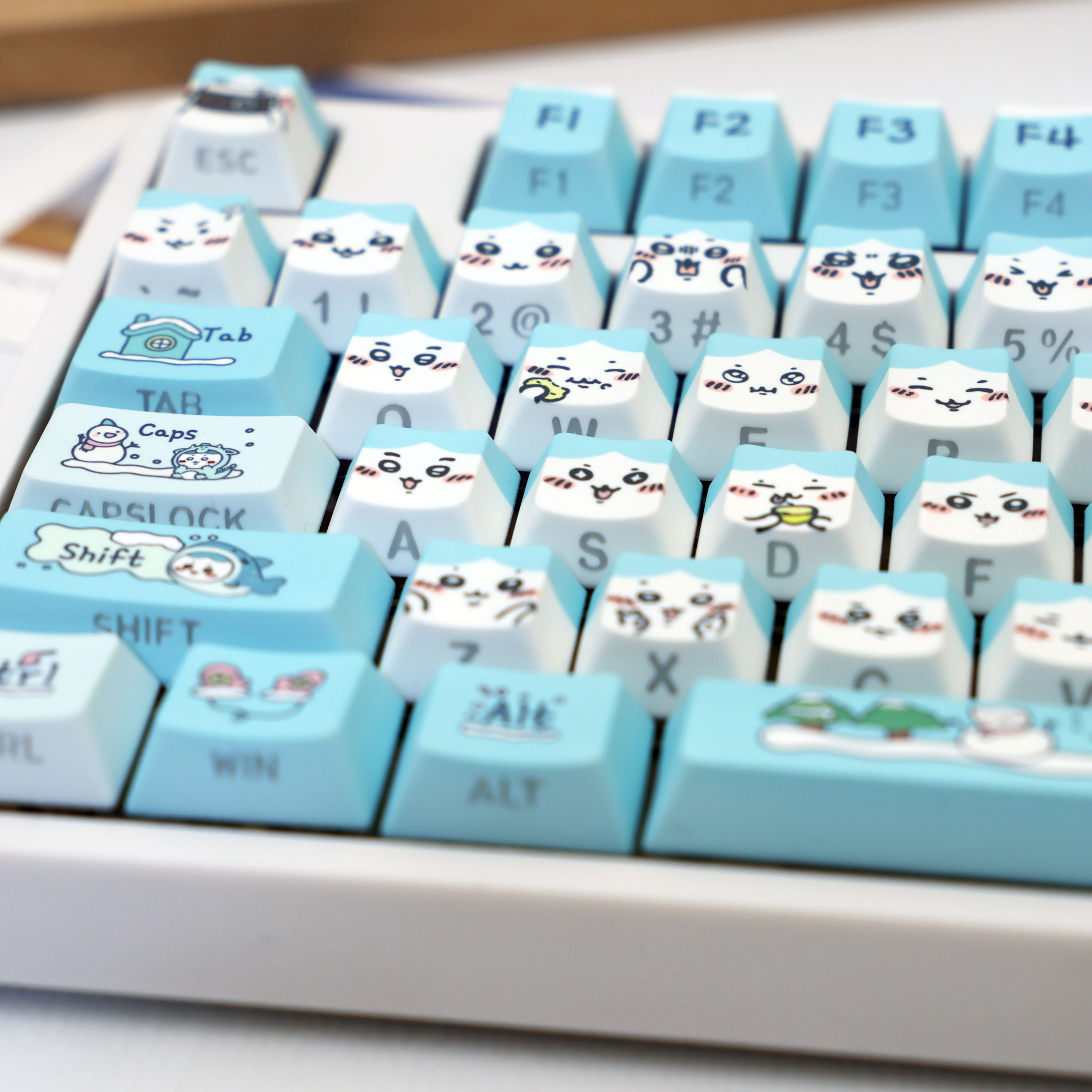 138 Keys Winter Hachi PBT Keyc - Retro Gaming Keycaps reseña y precio