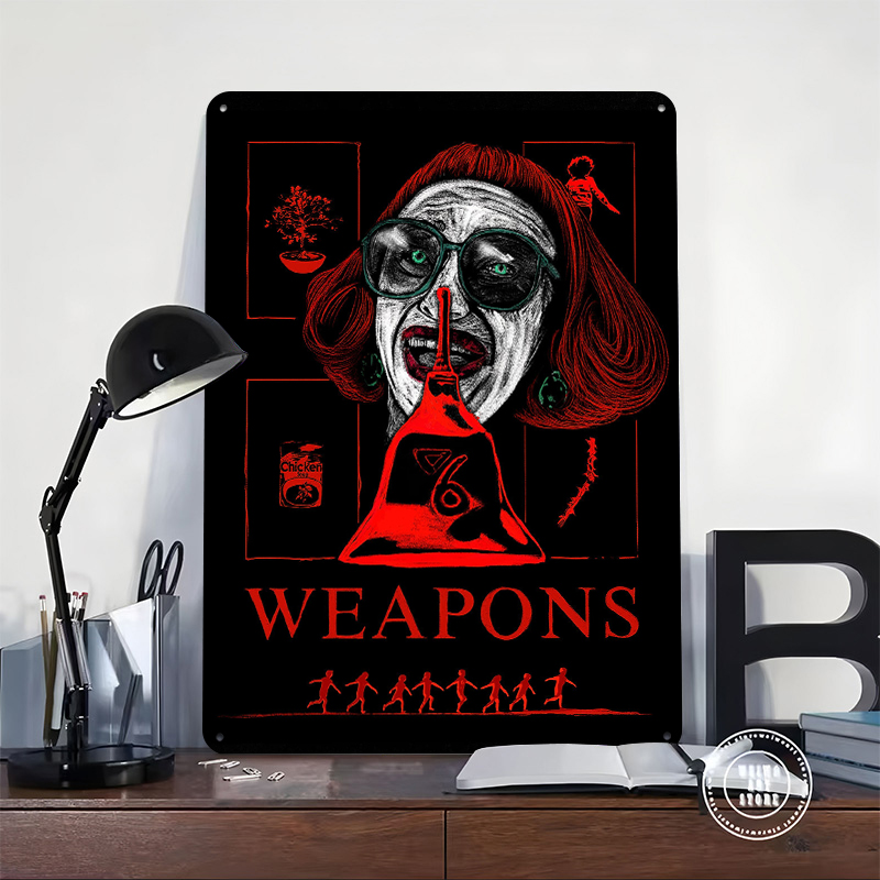 Creepy Woman With 'WEAPONS' Te - Retro Gaming At Home reseña y precio