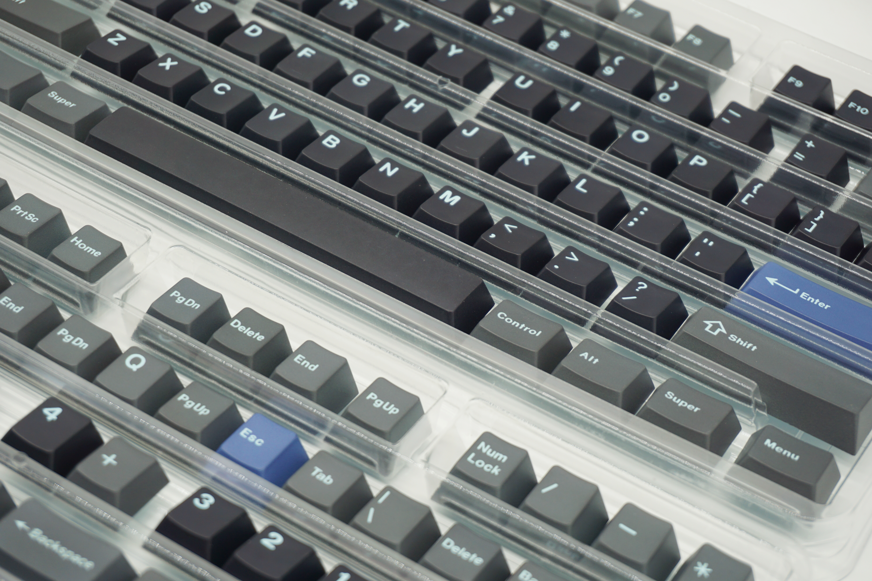 Geekark Jackdaws Keycaps PBT 5 - Retro Gaming Keycaps reseña y precio